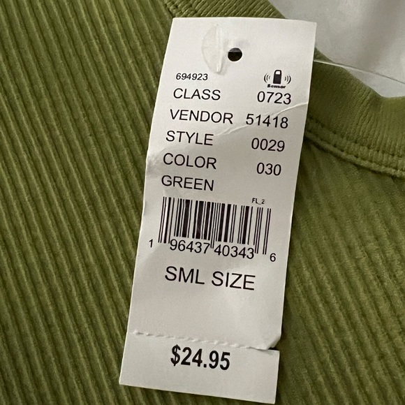 pacsun tank top. - Picture 2 of 4